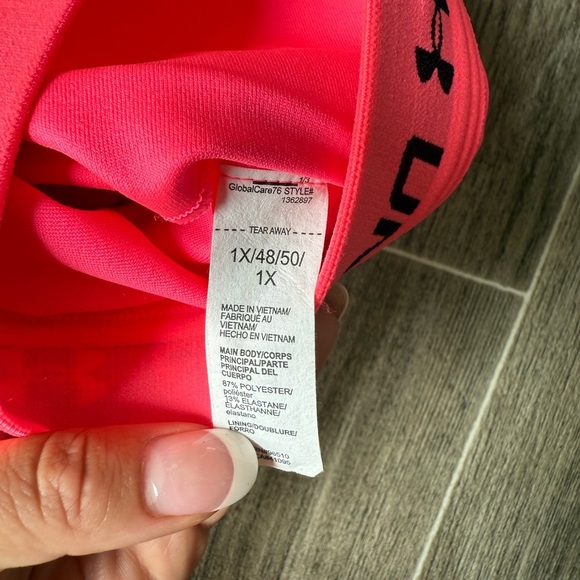 Under Armour Women's Vibrant Pink Sports Bra - Picture 3 of 3